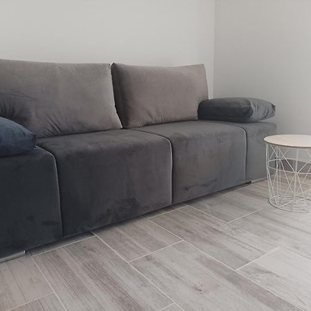 Val Apartmani, Stara Novalja Eksteriør billede