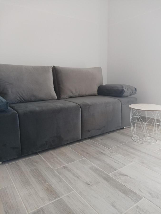 Val Apartmani, Stara Novalja Eksteriør billede