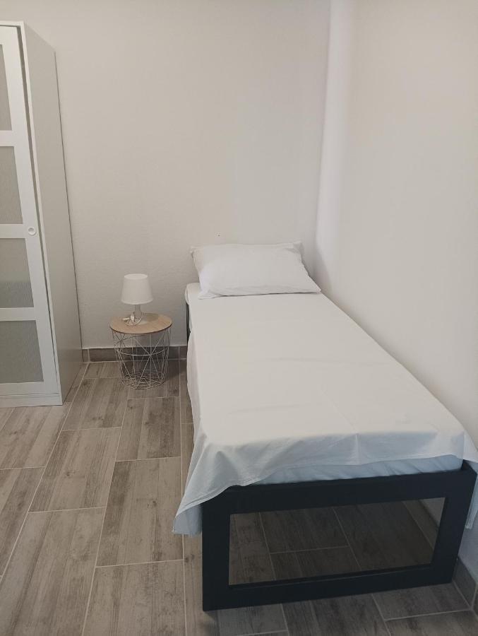Val Apartmani, Stara Novalja Eksteriør billede