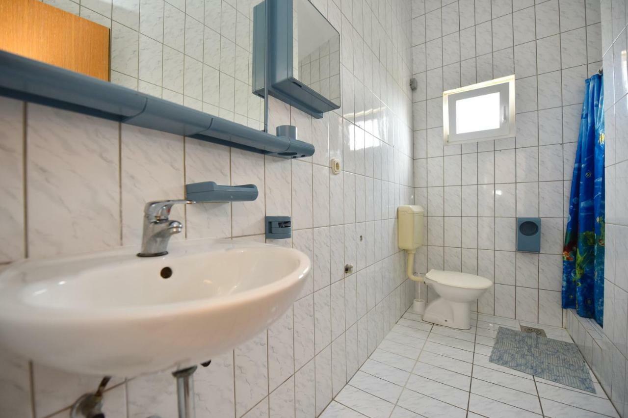 Val Apartmani, Stara Novalja Eksteriør billede