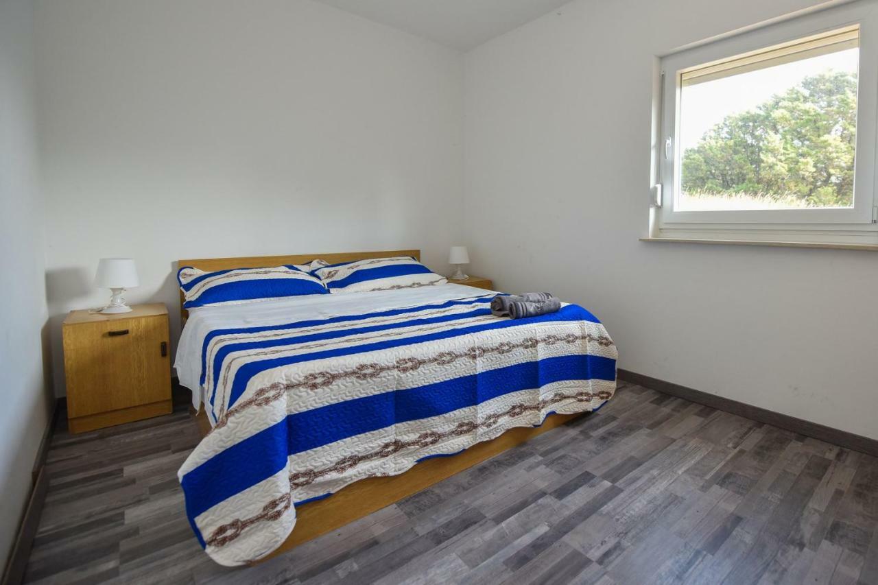 Val Apartmani, Stara Novalja Eksteriør billede